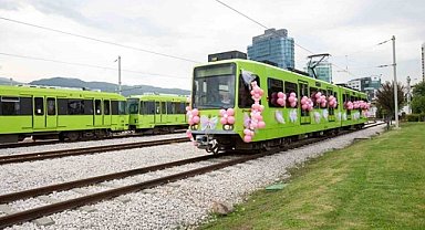 BURULAŞ'ta önce eğitim, sonra pembe balonlar etkinliği