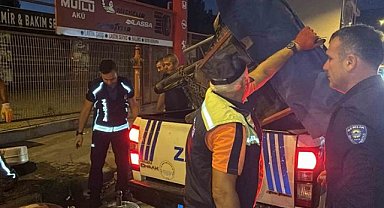 Gemlik'teki kaldırımlar engellerden kurtarılıyor