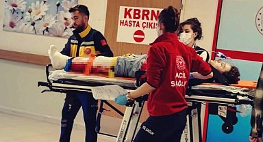 İnegöl'deki trafik kazasında genç motosiklet sürücüsü yaralandı