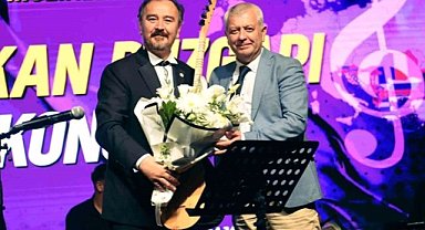 Osmangazi'de yaza veda konserinde Balkan rüzgarları