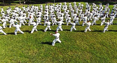 Uluslararası Shinkyokusin Karate Yaz Kampı’nda ilginç antrenman