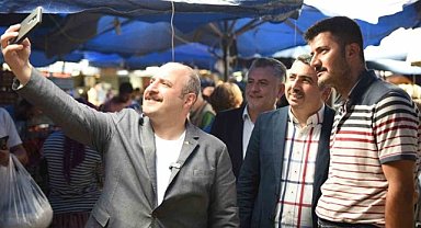 Varank ile Yılmaz semt pazarını ziyaret ettiler