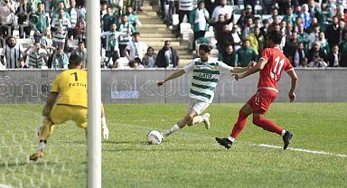 Bursaspor'u net galibiyet liderliğe yükseltti