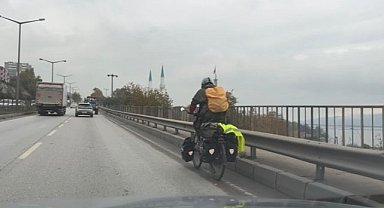 Dünya turuna çıkan Alman genç Bursa'ya geldi