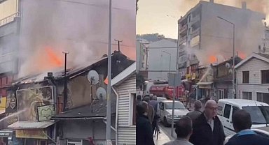 Mudanya'daki yangında dükkanın deposu küle döndü
