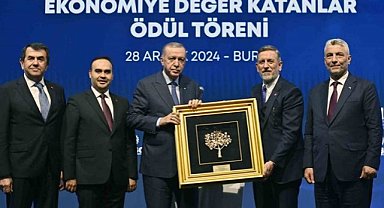 Bursa'da düzenlenen törende ödüller sahiplerini buldu