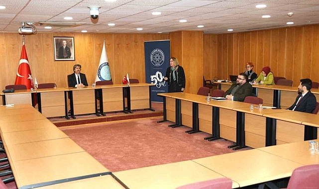 Bursa Uludağ Üniversitesi'ndeki toplantıda sunum yapıldı