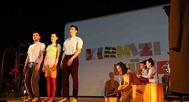 Uluslararası Çocuk ve Gençlik Tiyatroları Festivali başladı