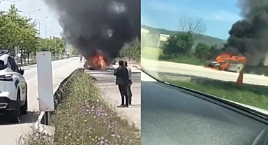 Kestel'de seyir halindeyken yanan otomobil hurdaya döndü