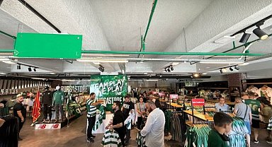 Bursaspor taraftarı formalara koştu!