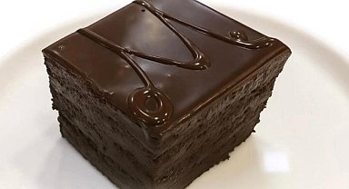 Asırlık pasta mahkemelik oldu