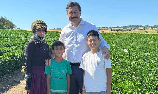 Başkan Ercan Özel’den tarım işçilerine ziyaret