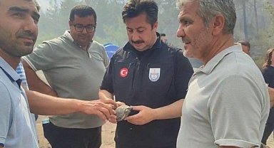 Başkan Özel'den alevlerden etkilenen kaplumbağaya şefkat eli