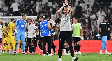 Beşiktaş tribünleri Ole Gunnar Solskjaer'i ıslıkladı!