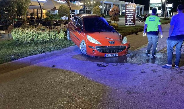Bursa’da kontrolden çıkan otomobil takla attı: 1 yaralı