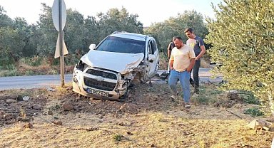 Bursa İznik'te feci kaza: 3 araç birbirine girdi