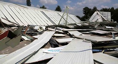 Bursa Nilüfer’de kaçak 2 iş yeri yıkıldı