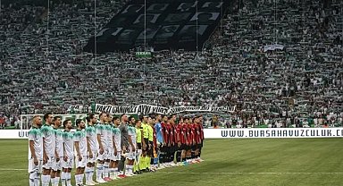 Bursaspor ve Eskişehirspor'dan örnek davranış