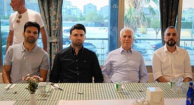Büyükşehir Belediye Başkanı Mustafa Bozbey’den Bursaspor’a ziyaret