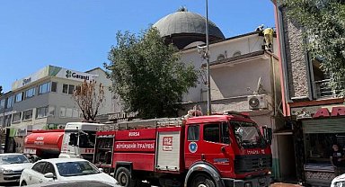 Camide korkutan yangın