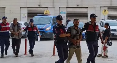Evde kenevir yetiştiren şahısları İnegöl Jandarması yakaladı