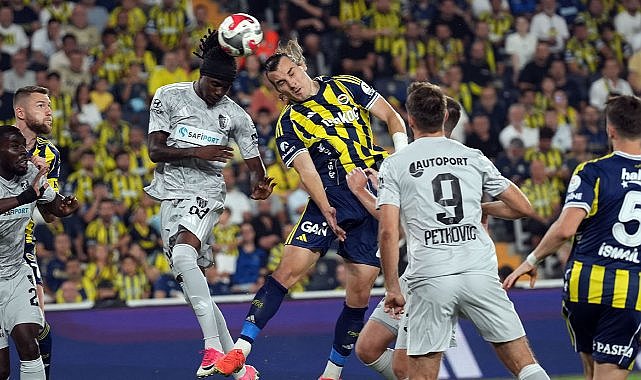 Fenerbahçe moral buldu! Kocaelispor'u 3 golle geçti!