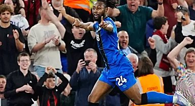 Futbol sahalarında bir ırkçı saldırı daha: Bu kez Liverpool taraftarı!