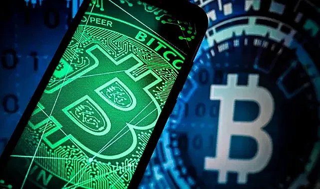 Gece yarısı kripto depremi: Bitcoin 7 bin dolar düştü, panik satış başladı!