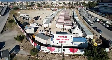 Gemlik halkının yardımları çürümeye terkedildi