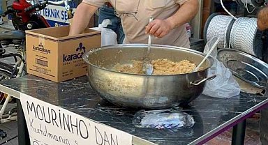 Hem Mourinho, hem de Solskjaer için helva dağıttı