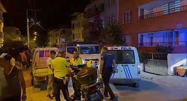 Kamyonetle gezerken polise yakalanan çocuk polis arabasına çarptı