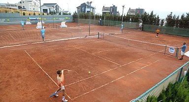 Nilüfer’de tenis heyecanı sona erdi