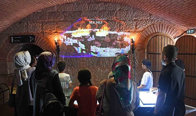 Osmangazi’de çocuklar arkeolojiyi deneyimleyek öğreniyor