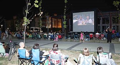 Pancar Deposu’nda açık havada sinema keyfi