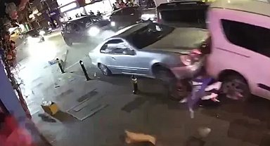 Şişli'de 17 yaşındaki sürücü 7 araca çarptı: 2 kişi ölümden koşarak kurtuldu