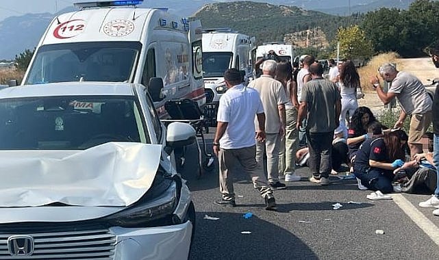 Yolun karşısına geçen aileye otomobil çarptı : 1 ölü, 3 yaralı