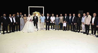 Bursa’da siyaset ve iş dünyasını buluşturan düğün