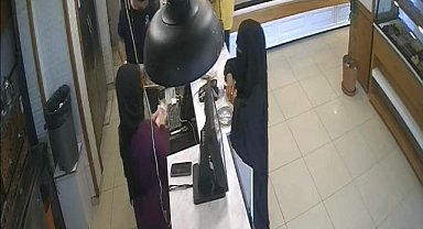 Bursa’daki kadın tırnakçılar polisi aşamadı!