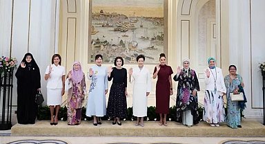 Emine Erdoğan lider eşleriyle bir araya geldi