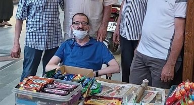 Engelli satıcının zararını, Başkan Taban karşıladı