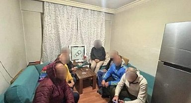 Bursa’da insan kaçakçılarına baskın! 33 göçmen yakalandı