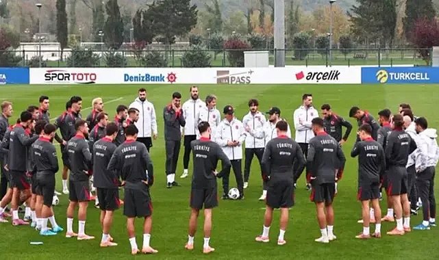 Galatasaray'ın yeni transferi idmana katılmadı