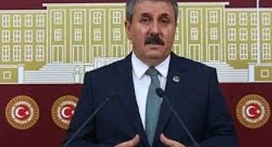 Muhsin Yazıcıoğlu’nun Mirası: Mustafa Destici’nin BBP Liderliğindeki Zorlu Yolculuğu