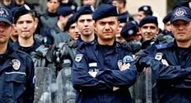 POLİSLERİN ÇALIŞMA HAYATI DEĞİŞİYOR: 12/36 Sistemiyle Gelen Rahatlama ve Tarihi