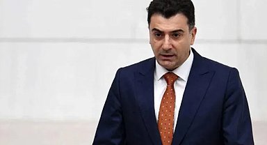 POLİTİK VİTRİN | Zeynel Emre Ataması Ne Anlama Geliyor? Özgür Özel'in Sözcü Tercihinde 3 Kritik Detay