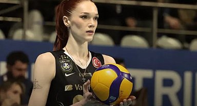 VakıfBank, Fenerbahçe Opet'i 5 Sette Mağlup Etti!