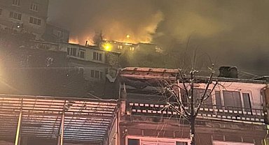 Uludağ'da korkutan yangın! Ev küle döndü!