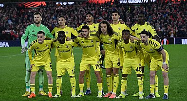 Fenerbahçe'de Antalyaspor maçı öncesi 6 eksik! 6 oyuncu kart sınırında