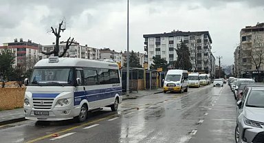Köy minibüs duraklarının yeri yeniden değişiyor