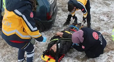 Otomobil şarampole devrild : 1 yaralı